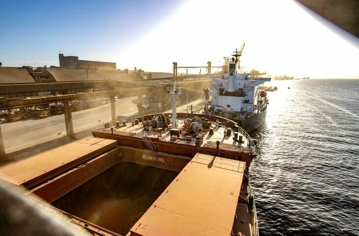 Imagem de compartilhamento para o artigo Exportações de Mato Grosso do Sul crescem 6,2% e superávit comercial chega a US$ 2,7 bilhões da MS Todo dia